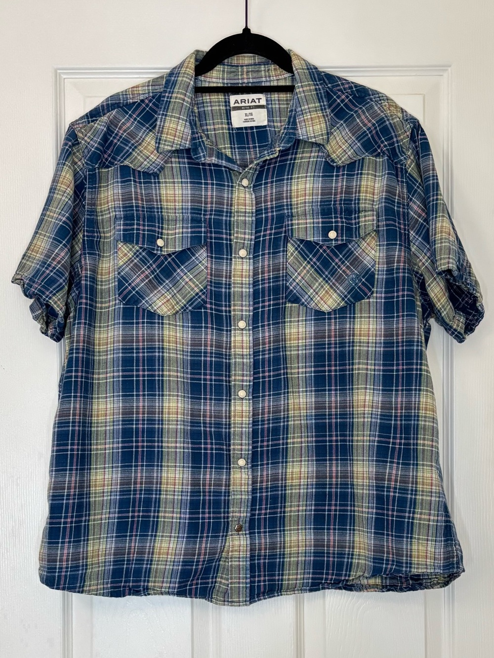 Ariat Men’s 100% Cotton Retro Fit Western Plaid Pearl Snap Short Sleeve Shirt